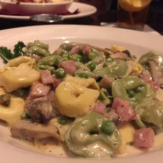 Tortellini "Straw and Hay"