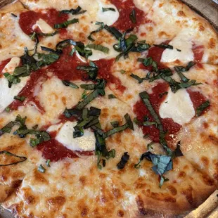 Basil Margherita Pizza - absolutely recommend this.  One of the best I&apos;ve ever had.