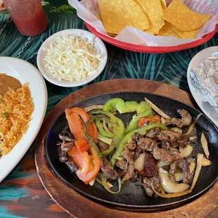 Lunch L8. Steak Fajita Lunch
