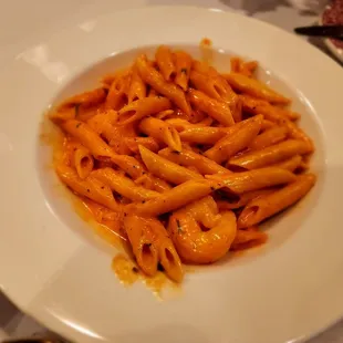 Penne con vodka with shrimp