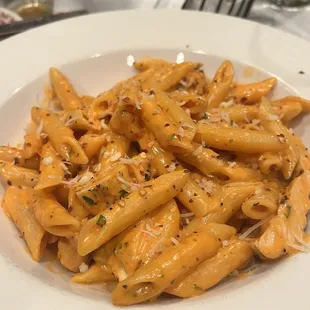 Penne con Vodka with Grilled Chicken