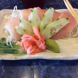 Hamachi Sashimi