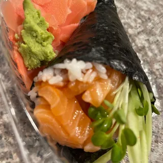 Spicy Salmon Hand Roll