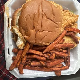 Chic-a-loe sandwich and sweet potato fries