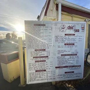 ows a sign in front of a restaurant