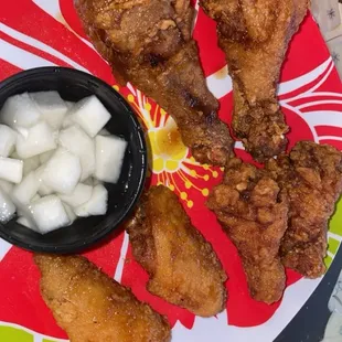 Soy garlic Wings &amp; radish