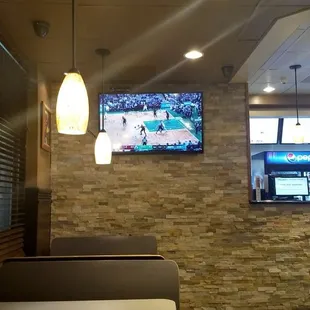 TV screens, you can watch sports!!!