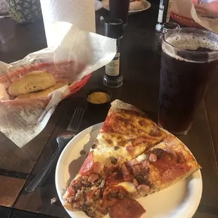 Hand toss meat pizza