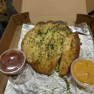 Bread sticks with cheese and marinara