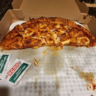 Large Regular Pepperoni Pizza