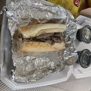 Italian roast beef with juice and hot stuff.  Also comes with chips