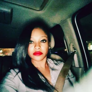 Niki S.