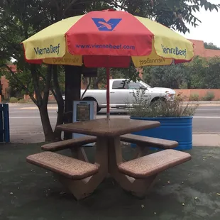 Outside seating! So delicious!