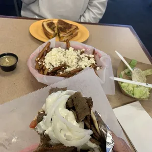 Gyro  Greek fries The dougie