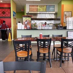 Chicago gyros in oakgrove  very clean very polite and friendly and the gyros was amazing