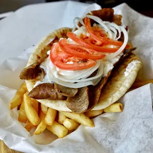 Gyros sandwich