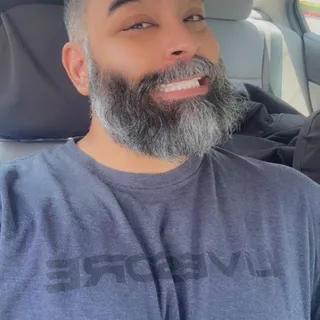 Esteban Q.