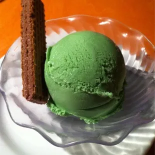 Green tea ice-cream