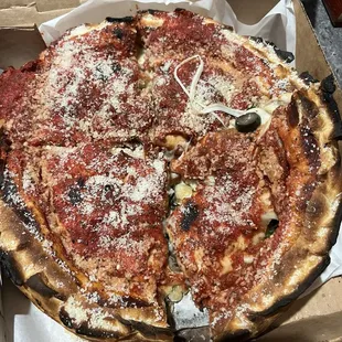 Veggie small deep dish 10" 4 slices