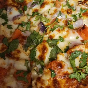 Butter chicken pizza
