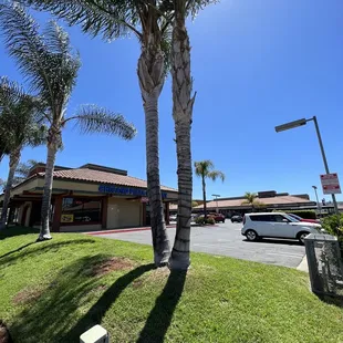 burritos and wraps, outside