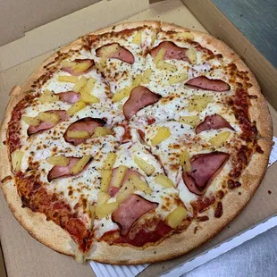 Hawaiian pizza
