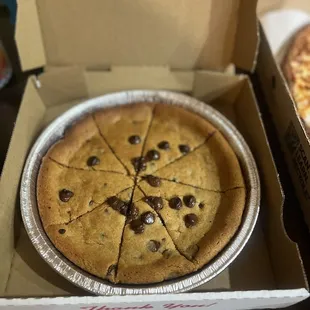 Chocolate chip cookie