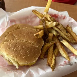 Kids cheeseburger meal