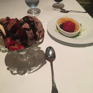 Ice cream &amp; creme brûlée