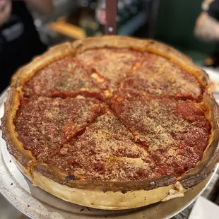 Large pepperoni pizza