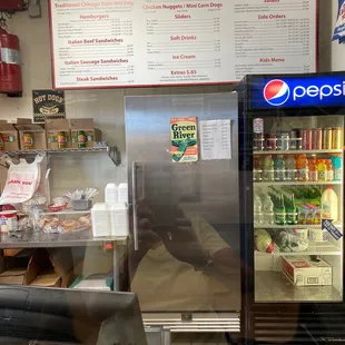 You k ow it's authentic when they serve green river soda