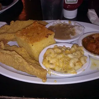 Fried Catfish Dinner (2 Fillets)