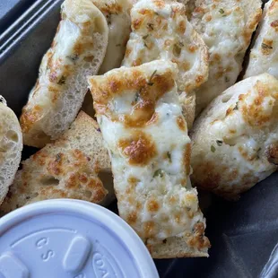 Garlic cheese bread