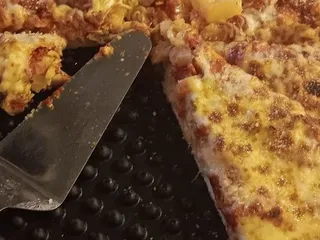 Chicago's Pizza