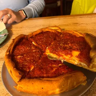 Supreme deep dish - it was delicious!