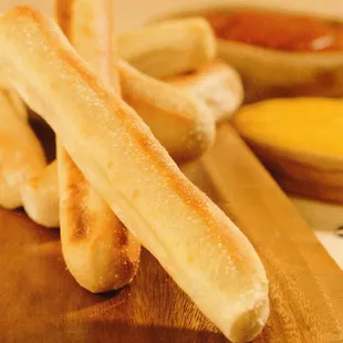 breadsticks and dipping sauce