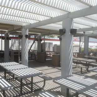 We cater luncheons for small or big companies.