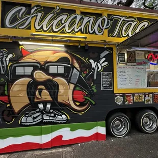 outside, tacos