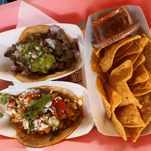 Chicas Tacos