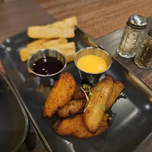 Yuca &amp; Platános Fritos