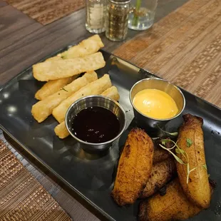 Yuca &amp; Platános Fritos