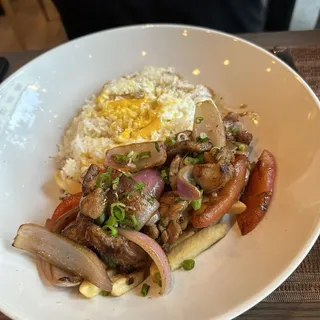Pollo Saltado