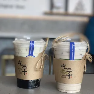 Dong Ding Oolong Tea and Green Tea with Cream