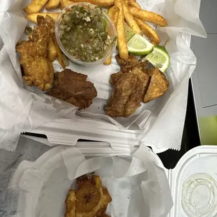 food, chicken, chicken wings and fried chicken, fried chicken wings, poultry, fried chicken, bbq wings, chicken wings, bbq chicken