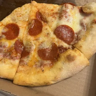 Pepperoni pizza, spicy sauce