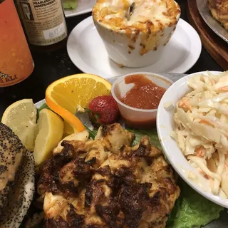 Single Crab Cake Platter
