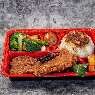 #B5. Railway Braised Pork Chop Plate