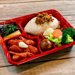 #B12 Taiwanese Sausage Rice Plate