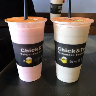 #D4. Strawberry Milk Tea(Green Tea)