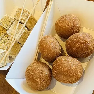 #F13. Golden Taro Balls (5 pieces)